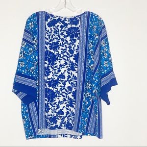 Bob Mackie Tops - 5/$25 Bob Mackie Floral Print Short Sleeve Top Bob Mackie Tops - 5/$25 Bob Mackie Floral Print Short Sleeve Top
